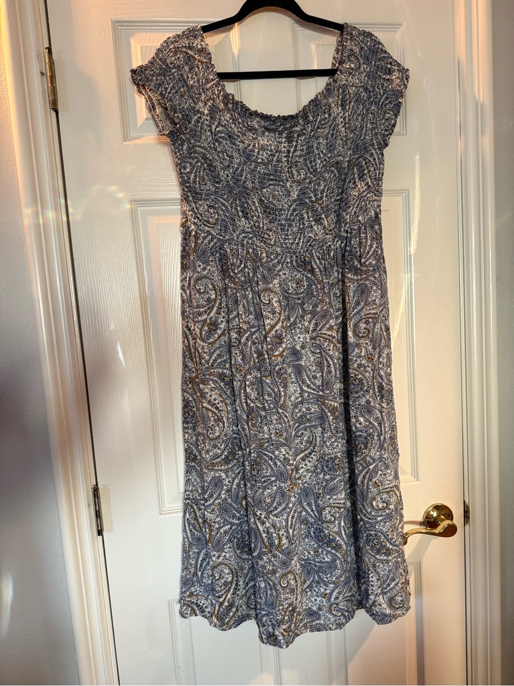 Old Navy Blue and Cream Paisley Midi Dress